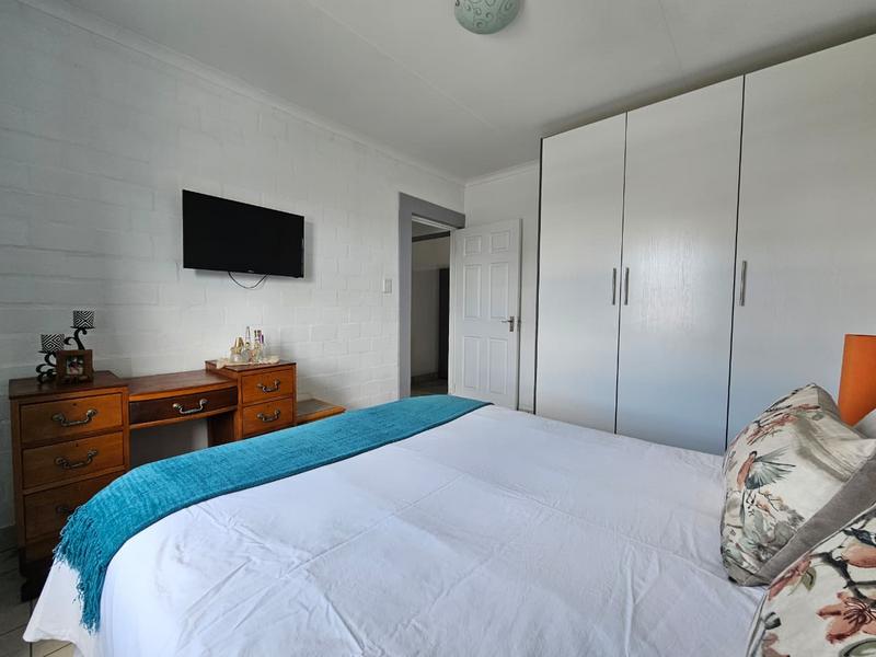 3 Bedroom Property for Sale in Lampiesbaai Western Cape